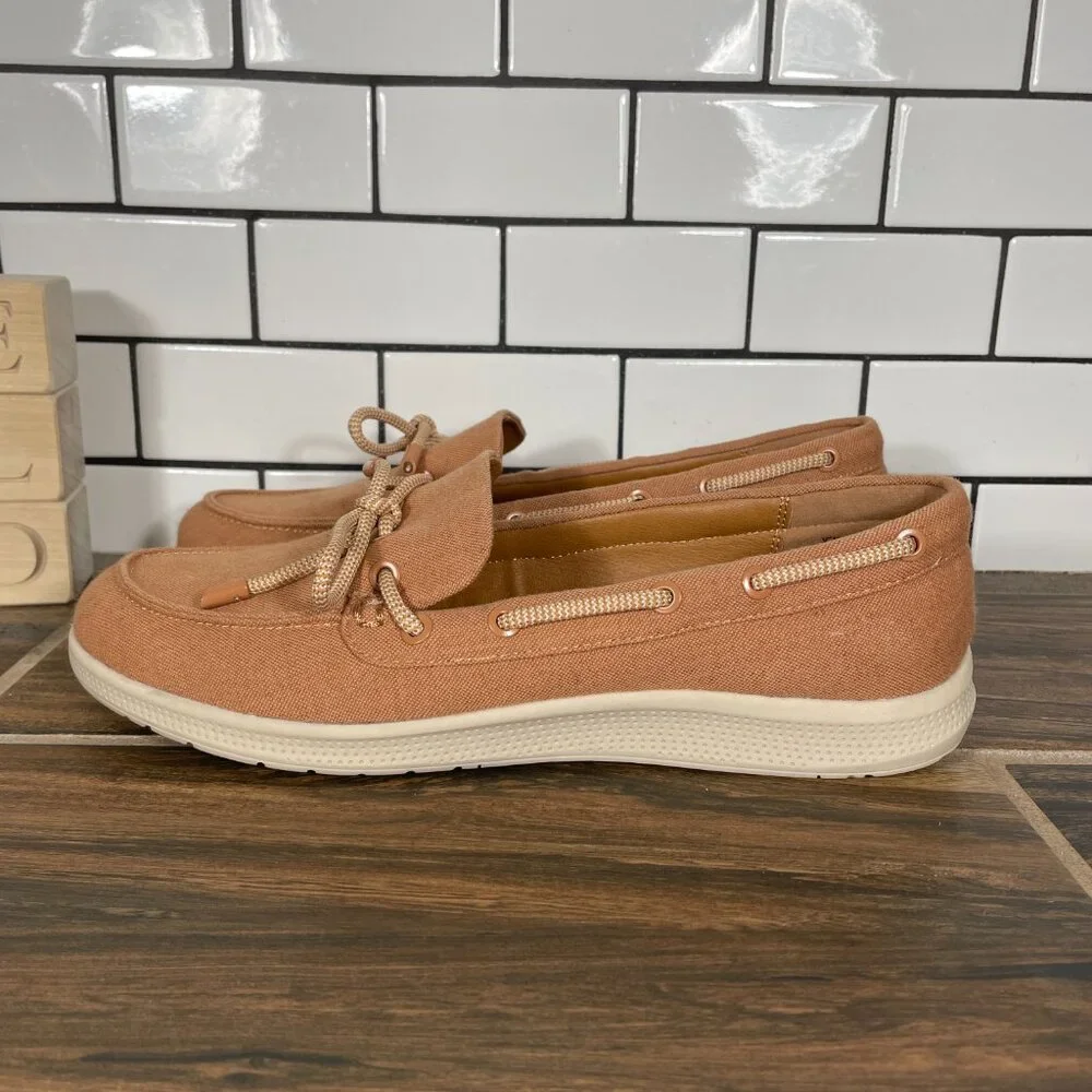 BareTraps Venia Boat Shoes Womens Size 8 Dune Casual Comfort Slip Ons